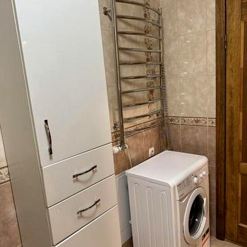 Здається квартира студія в центрі міста