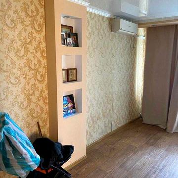 продам 4-х кімнатну квартиру