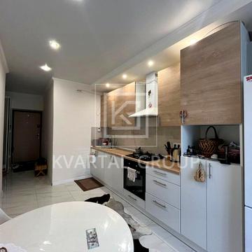 мінеральна, 7к