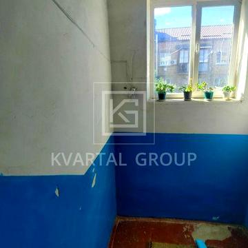 Продається 2-кімнатна квартира в центрі Гостомеля