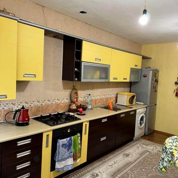 Продам 3-кім.  квартиру м-н Жовтневий
