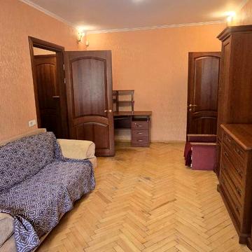 Академіка Шалімова вул. (Героїв Севастополя), 1