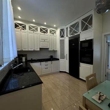 Китобійна вул., 20