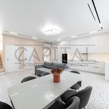 Зелений Гай, 11