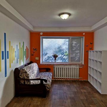 До метро Лісова пішки! Санвузли і кухня зроблені! На вікнах ролети!