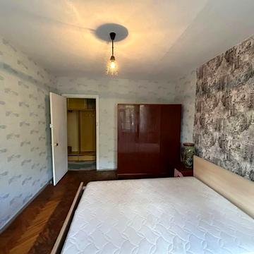 Квартальна вулиц вул. (Гладкова), 6