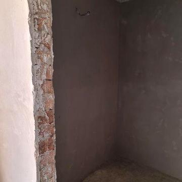 Унікальна кладовка / комора з доступом із двох підїздів.