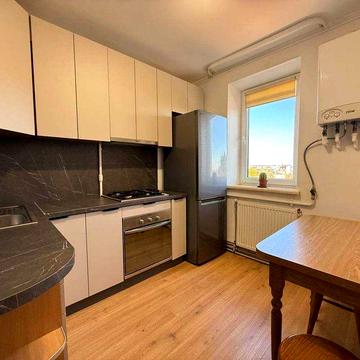 ТЕРМІНОВО! 2-кімнатна ,вул.Коновальця-Центр