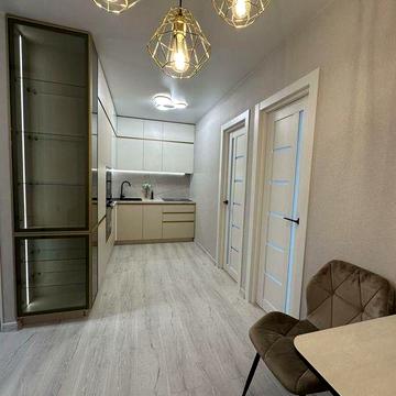 Продам 2-кімнатну квартиру з меблями ЖК Атлант на Петлюри, Бровари. TV