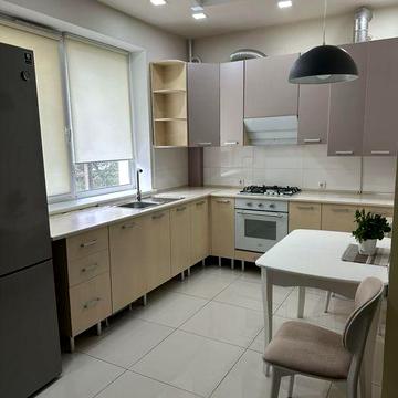 Продаж 2-х кімнатної квартири в новобудові в центрі міста!!