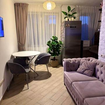 Продаж 2 кім квартири + кухня студія/Пасічна