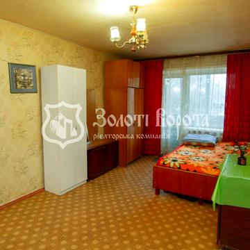 Кирилівська вул. (Фрунзе), 110