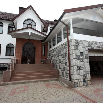 Зернова вул.