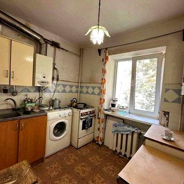 3к к-ра за найнижчою ціною,морський район,через дорогу парк і море.