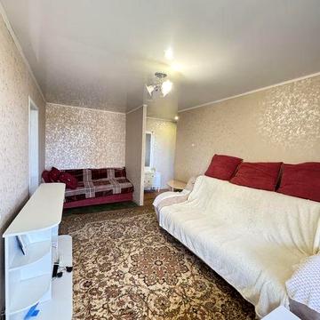 Продам 3 кім квариру з мебями, 48,5 м.кв, поряд ринок Ювілейний