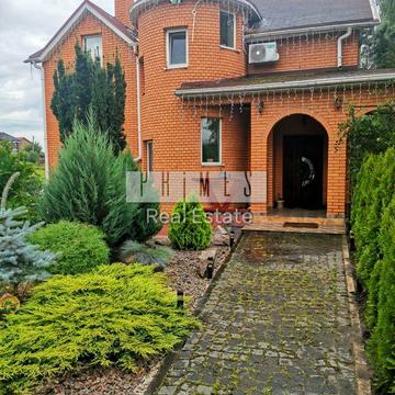 Добровольців вул.