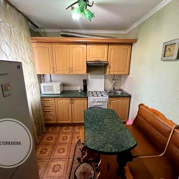Продаж 2к квартири Космонавтів/Богоявленський на 3 поверсі з 4
