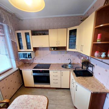 Оболонський просп., 45/28