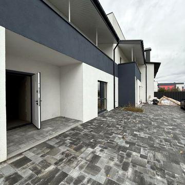 Двоповерховий таунхаус у Гостомелі з газом, під чистове оздоблення