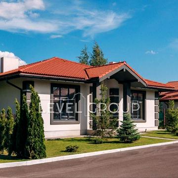 Юліанська, 47