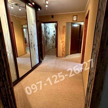 Квартира біля м.Житомирська Жк