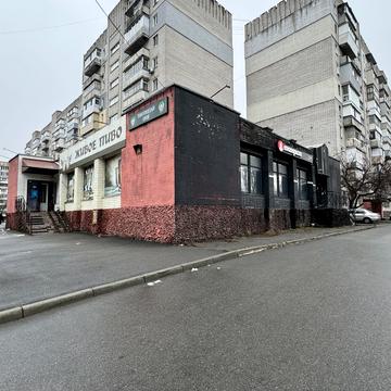 Янтарна вул., 40