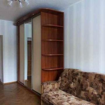 Без комісії! Продам 2-х кім. квартиру на Будівельників