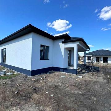 Продам котедж на масиві Київському