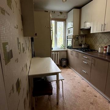 Князя Володимира Великого просп., 151/1