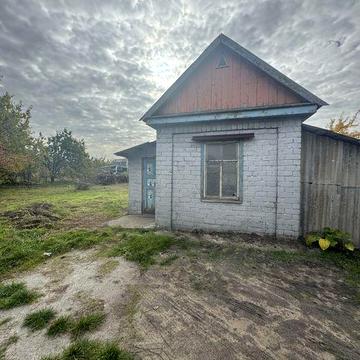 Продаж дачі біля води