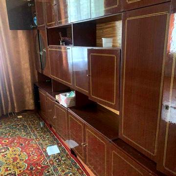 Здається трьохкімнатна квартира в центрі міста