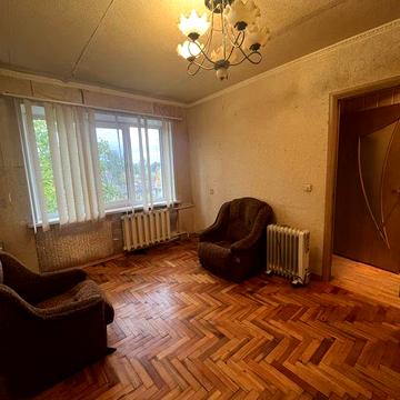 Продаж 2 кімнатноі квартири з окремими кімнатами аул.Руставі