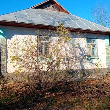 Продам будинок з земельною ділянкою