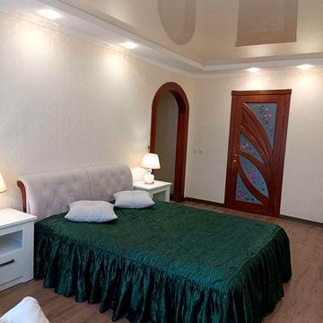 Сдам на долгий срок 3-х комнатную квартиру по ул. Мира 17