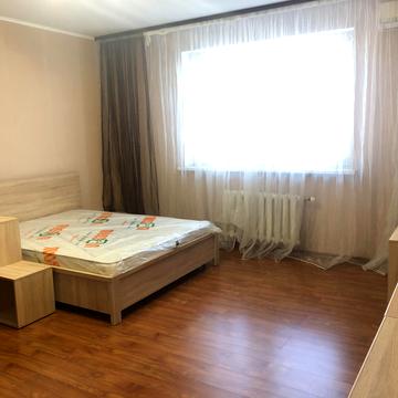 Олександра Мишуги вул., 8