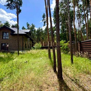 Будинок з гаражем на 17 сотках в лісовій частині м.Буча