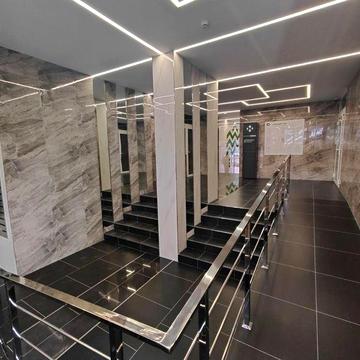 Продаж готовоі євро 2 к квартири поруч з Центральним парком