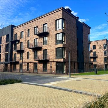 24 Серпня вул., 5