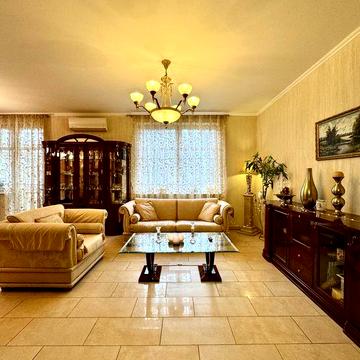 Продаж 2к кв Бізнес-класу, Печерськ, вул. Коновальця 32Б без%