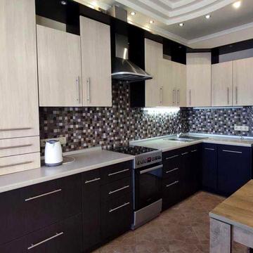 Здам 1 кім. квартиру в будинку з генератором, біля м. Чернігівська.