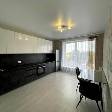 Григорія Сковороди вул., 4