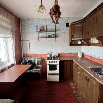 Продам 2к в Гвардейском на 2 этаже