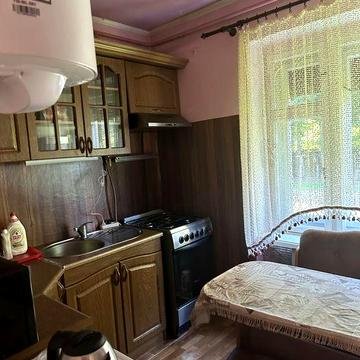 Продається двокімнатна квартира