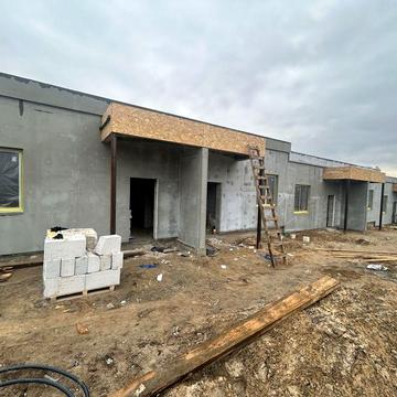 Кутовий таунхаус 61 м2, ділянка 2 сот! Газ! Практична концепція!