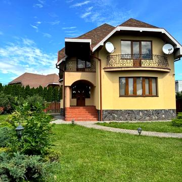 набережна Незалежності вул.