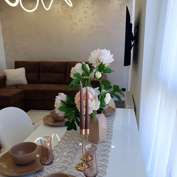 Цегельний пров., 18