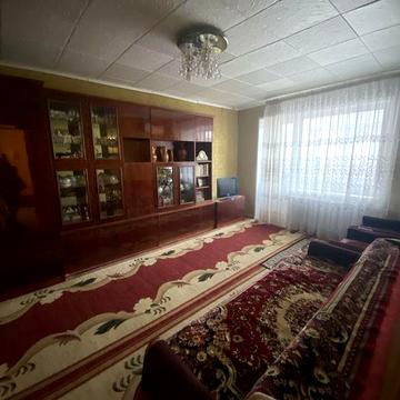 Продаю трехкомнатную чешку на Даманском!