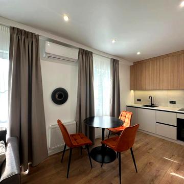 Михайла Максимовича вул. (Онуфрія Трутенка), 24