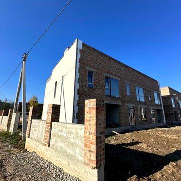 Терміново продаж триплексу