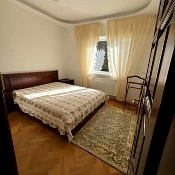 Сірої Дивізії вул., 25